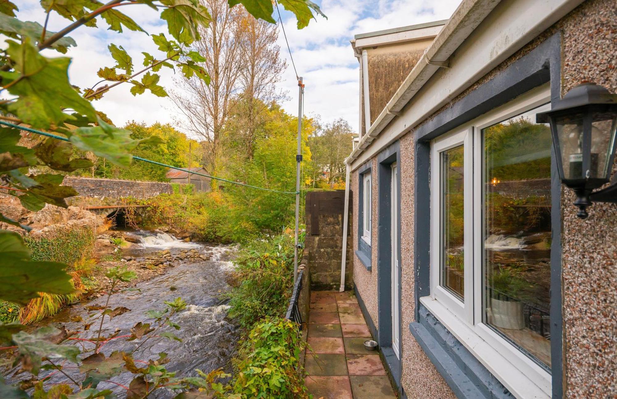 Riverside Great House In The Afan Forest Bike Park By Staystaycations Glyncorrwg Zewnętrze zdjęcie